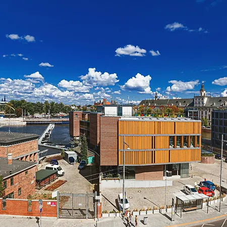 Luksusowy Z Parkingiem W Samym Centrum Wroclawia Βρότσλαβ