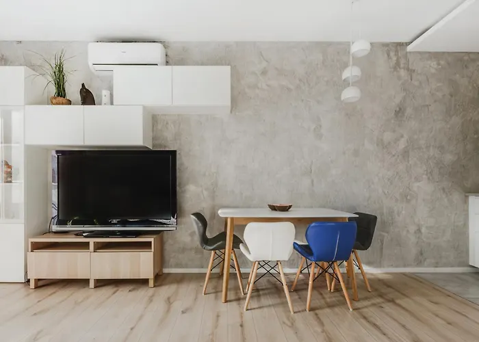 Luksusowy Z Parkingiem W Samym Centrum Wroclawia *