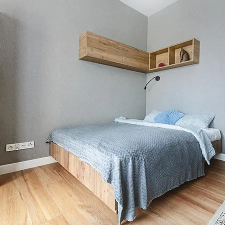 Luksusowy Z Parkingiem W Samym Centrum Wroclawia *