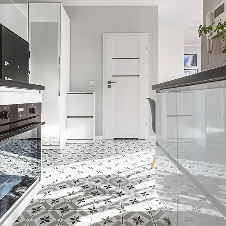 Luksusowy Z Parkingiem W Samym Centrum Wroclawia Apartman